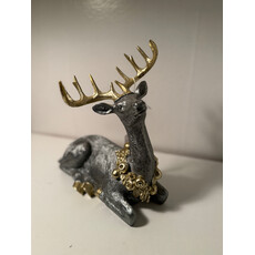 Sitting Silver & Gold Deer with Wreath
