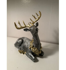 Sitting Silver & Gold Deer with Wreath