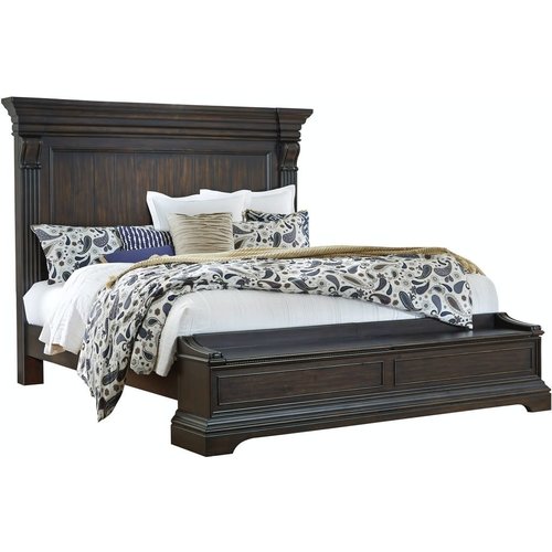 Pulaski Caldwell Queen Bed Set with Storage