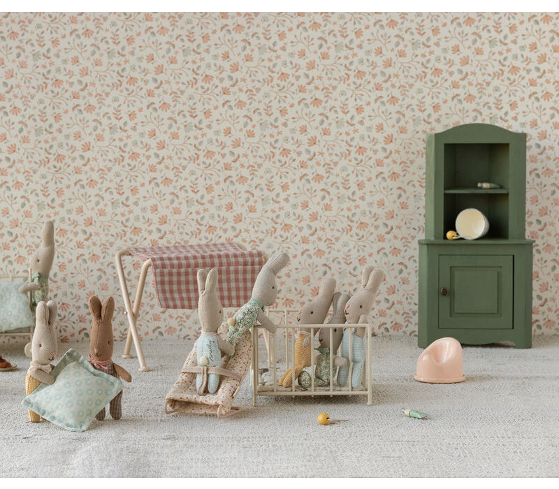 Mouse Corner Cabinet