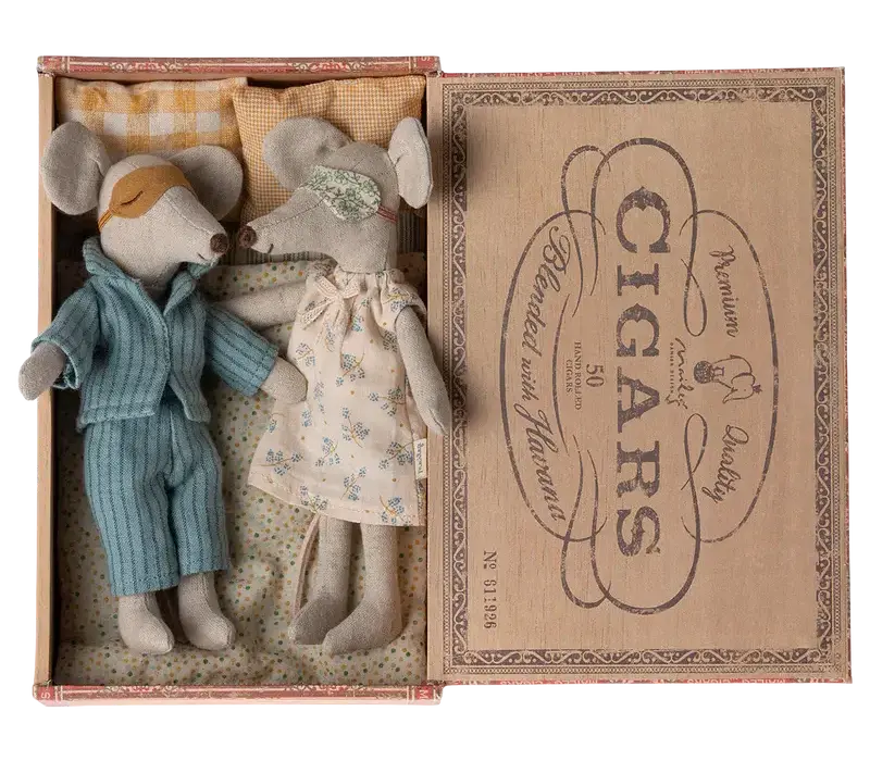 Mum & Dad Cigar Box