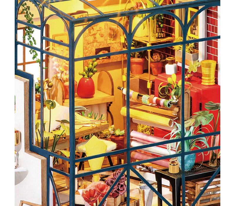 DIY Miniature House Kit: Emily's Flower Shop