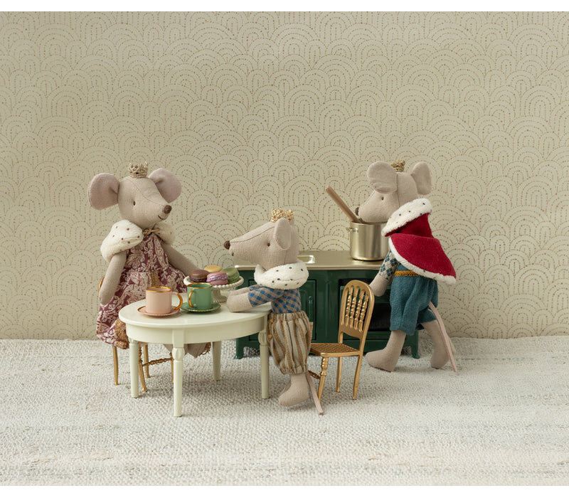 Prince Mouse, Big brother