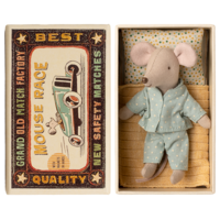 Little brother mouse, matchbox