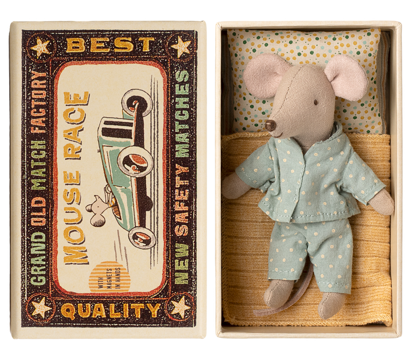 Little brother mouse, matchbox