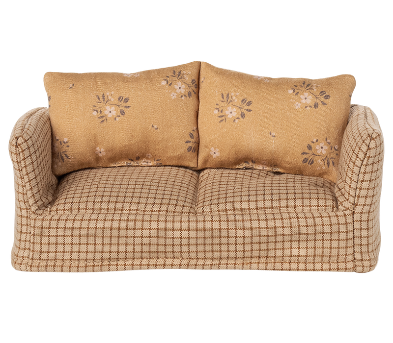 Mouse Couch: Mable