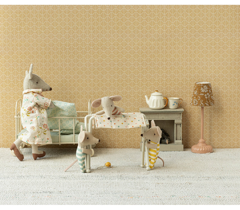 Mouse Baby Nursery Table: Off white