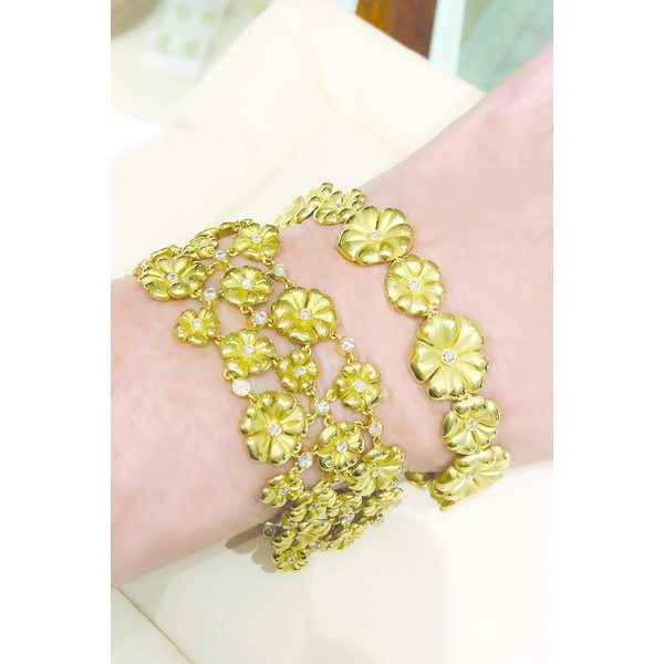 Custom Design  18kt Yellow Gold 2.46ct Diamond Blossom Bouquet Bracelet