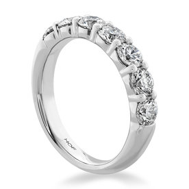 HEARTS ON FIRE LLC 1.49 - 1.59ct 18kt White Gold Hearts on Fire Signature 7-Stone Diamond Band