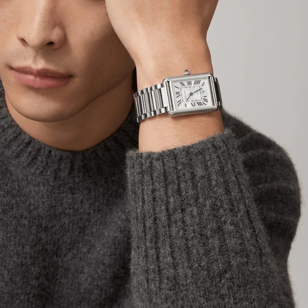 CARTIER Tank Must Watch