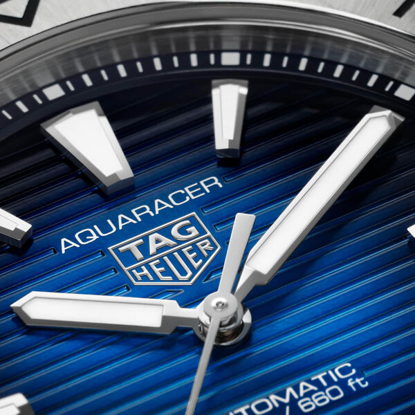 TAG HEUER Aquaracer 200M Professional