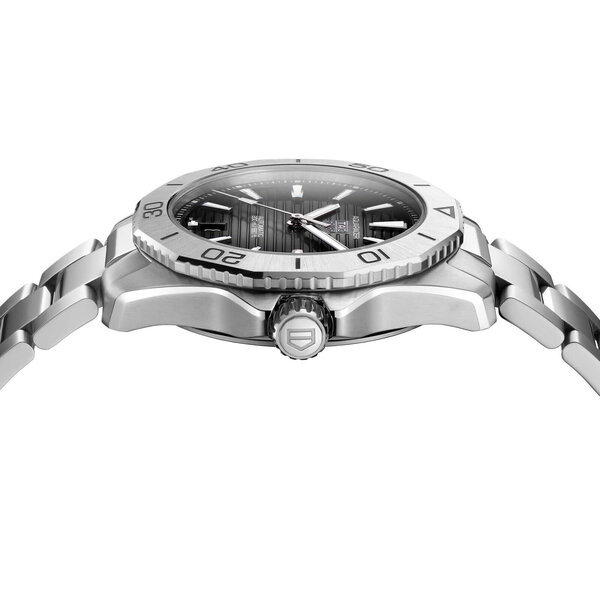 TAG HEUER Aquaracer 200M Professional