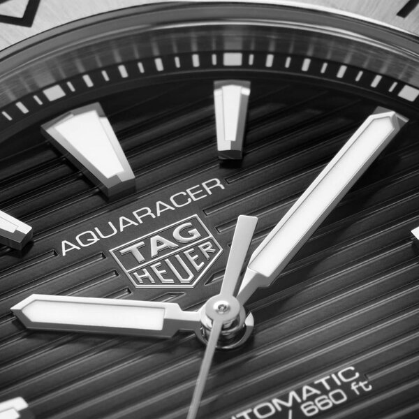 TAG HEUER Aquaracer 200M Professional