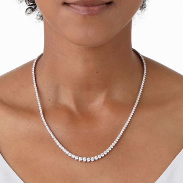 HEARTS ON FIRE LLC 18kt White Gold 8.53ct Diamond Graduated Line Necklace