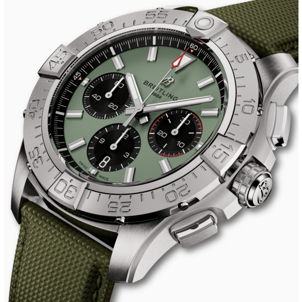 BREITLING Avenger B01 Chronograph 44