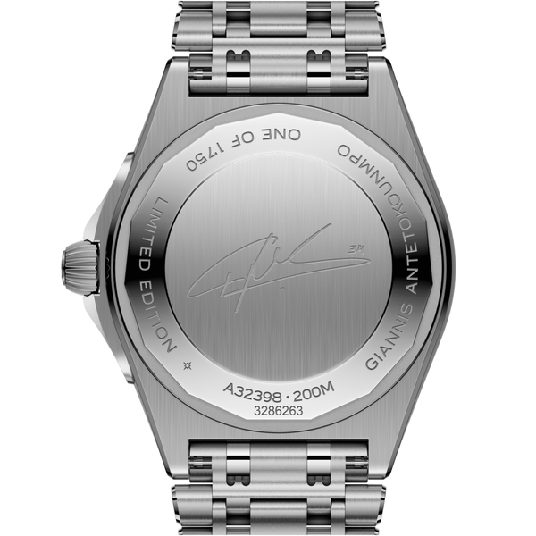 BREITLING Chronomat Auto GMT 40 Giannis Antetokounmpo
