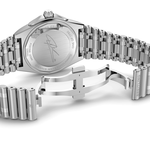 BREITLING Chronomat Auto GMT 40 Giannis Antetokounmpo