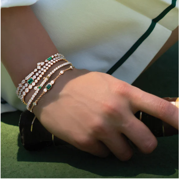 MONICA RICH KOSANN 18kt Yellow Gold Staggered Diamond & Emerald Tennis Bracelet