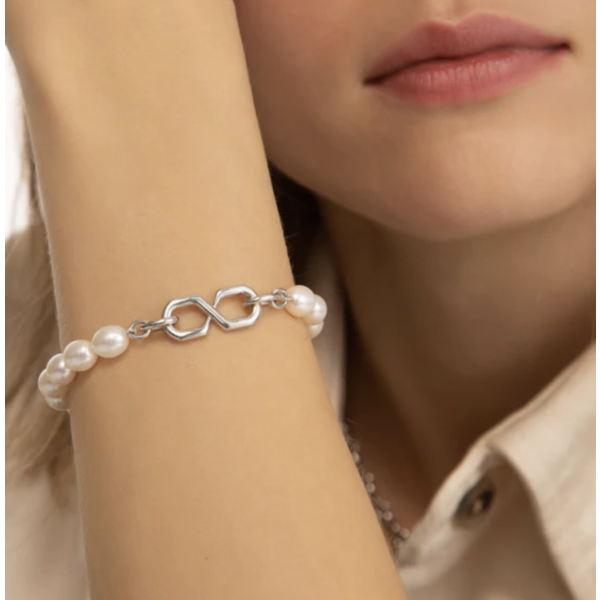 MONICA RICH KOSANN "The Symbol" Pearl Infinity Bracelet in Sterling Silver