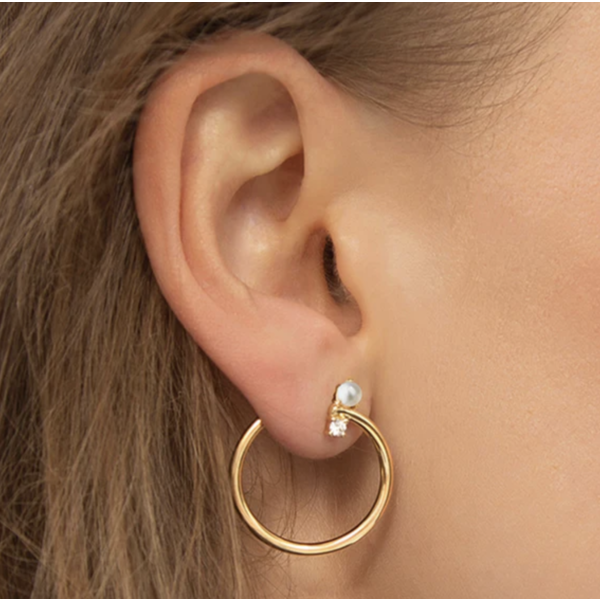 MONICA RICH KOSANN 18kt Yellow Gold Large "Galaxy Wrap Hoop" Earring with Pearl & White Diamonds