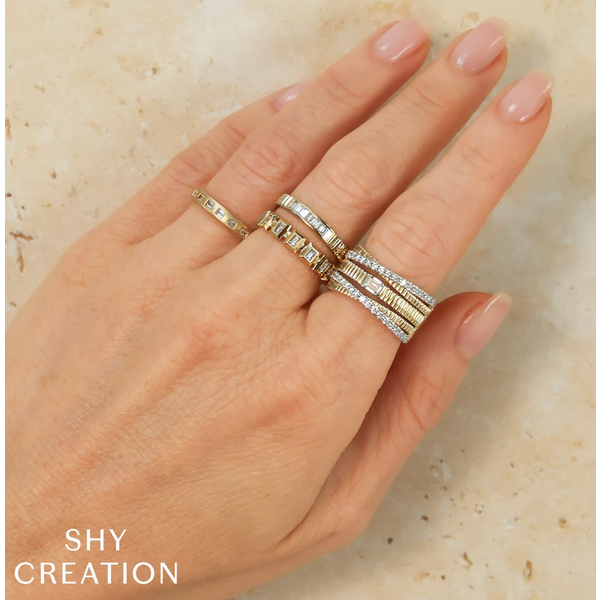 SHY CREATION INC 14kt White Gold .15 Diamond Baguette Band