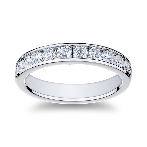 AMERICAN JEWELRY 18kt Yellow Gold .94 Diamond Band
