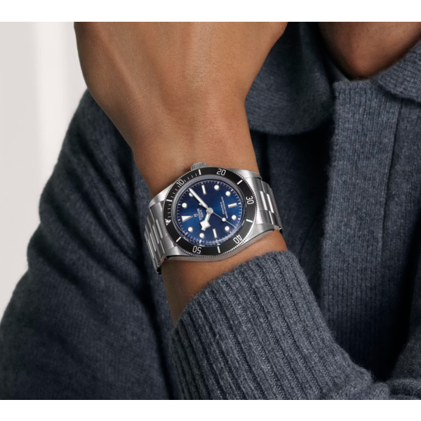 TUDOR Black Bay 68