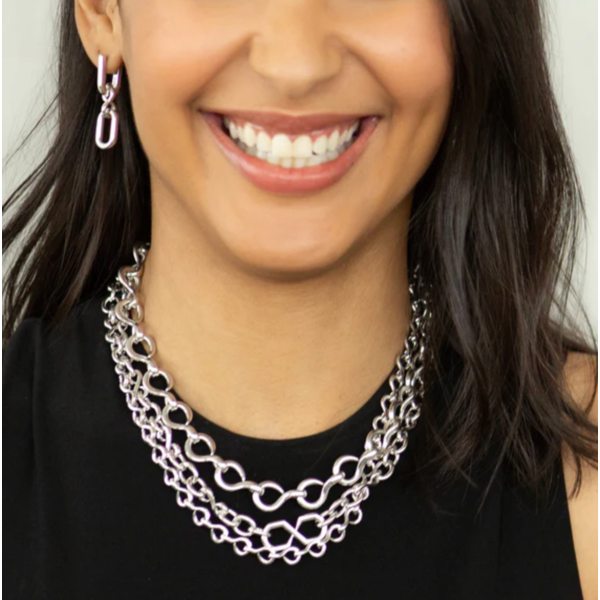 MONICA RICH KOSANN The Twist Premier Infinity Necklace