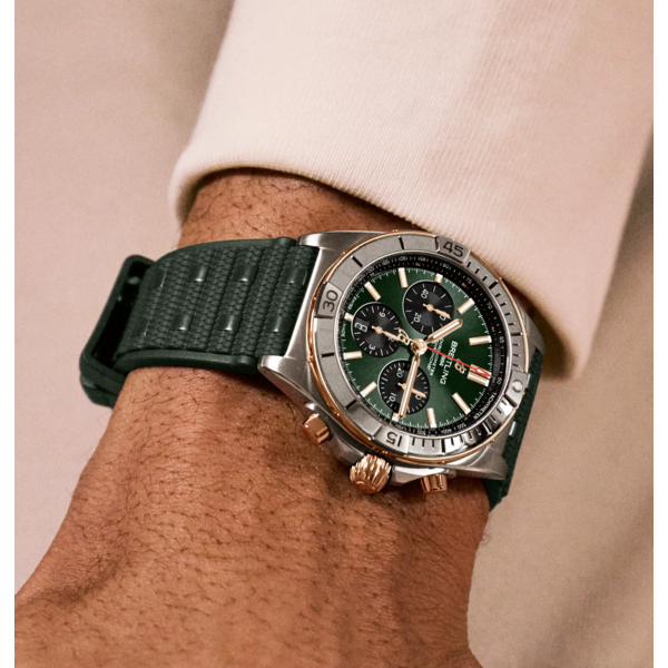 BREITLING Chronomat B01 42
