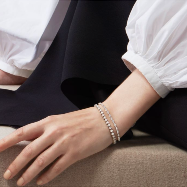 HEARTS ON FIRE LLC Temptation Three-Prong Bracelet