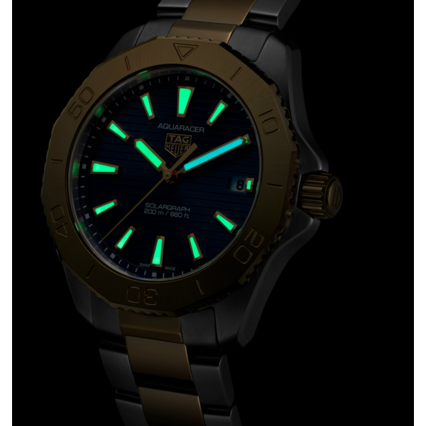 TAG HEUER TAG Heuer Aquaracer Professional 200 Solargraph