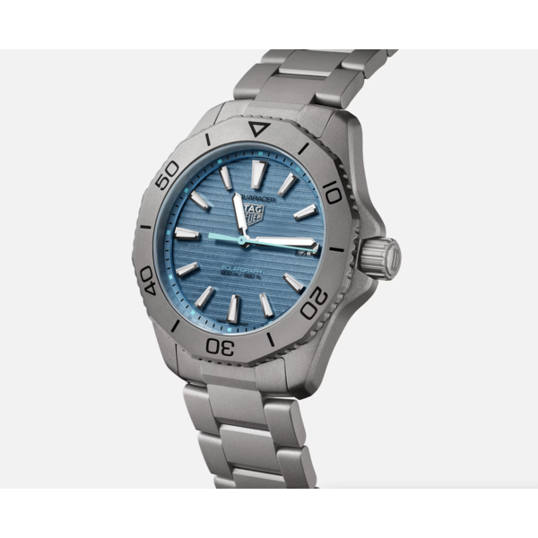TAG HEUER TAG Heuer Aquaracer Professional 200 Solargraph