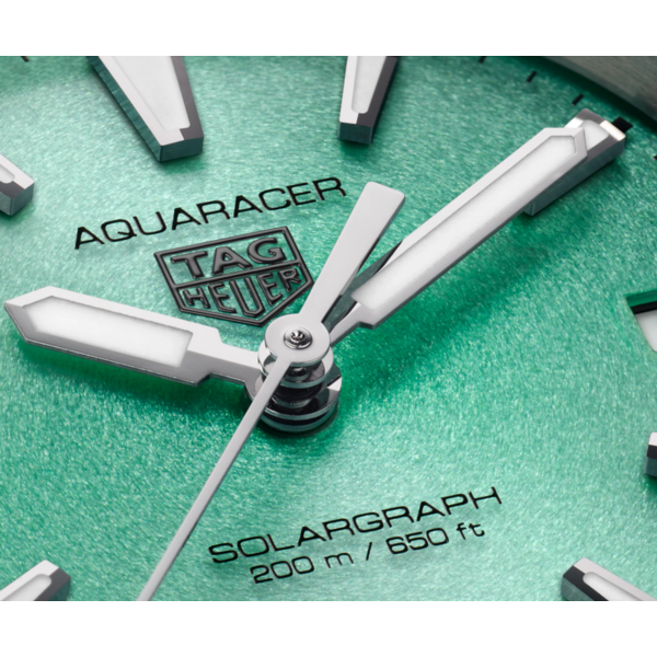 TAG HEUER TAG Heuer Aquaracer Professional 200 Solargraph