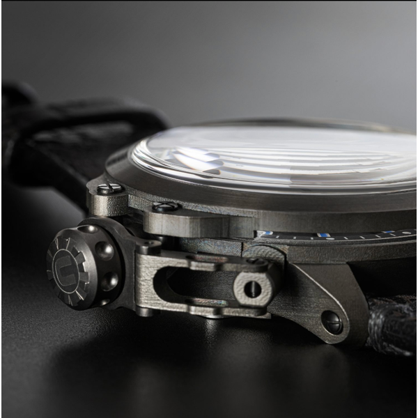 U-BOAT CAPSULE 45MM PVD BK BL