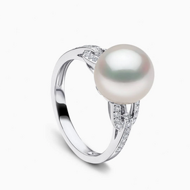 YOKO Jazz 18K Gold Pearl and Diamond Link Ring