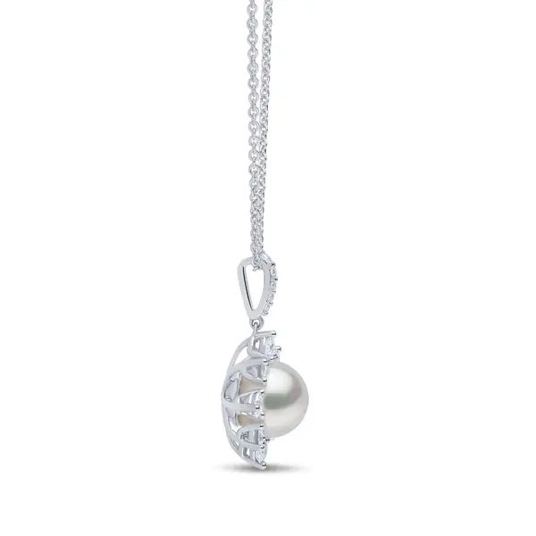 YOKO Trend 18K Gold Freshwater Pearl and Diamond Star Pendant