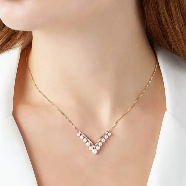 YOKO Sleek 18K Gold Pearl and Diamond V Necklace
