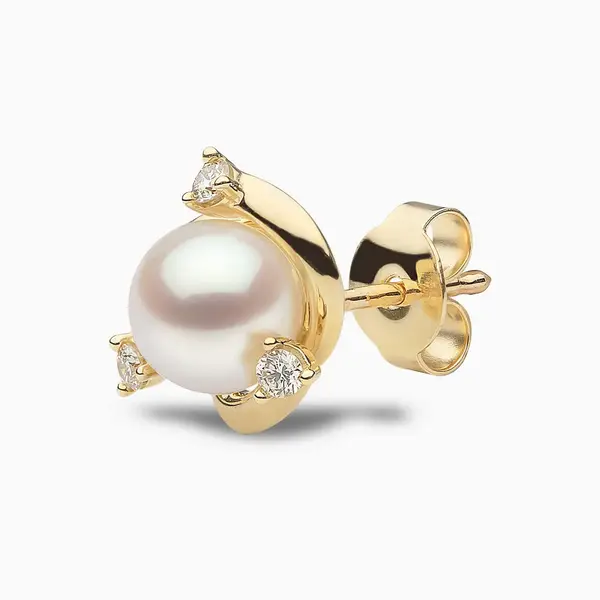 YOKO Trend 18K Gold Freshwater Pearl And Round Diamond Stud Earrings