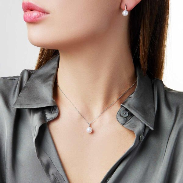 YOKO Classic 18K Gold Freshwater Pearl Drop Pendant