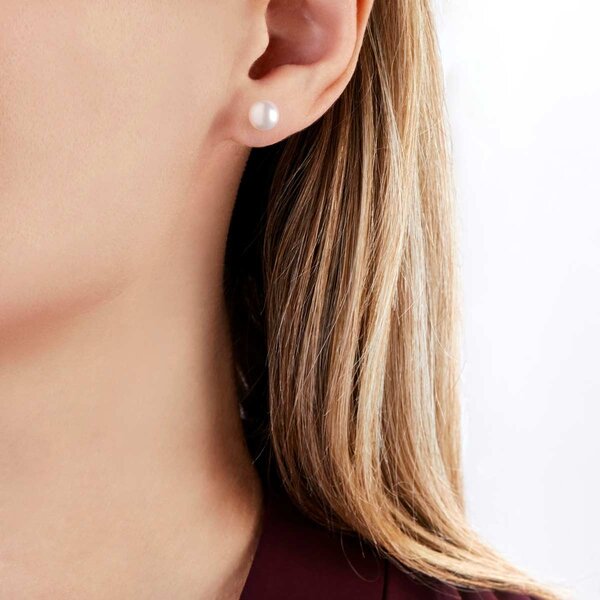 YOKO Classic 18K Gold Freshwater Pearl Stud Earrings