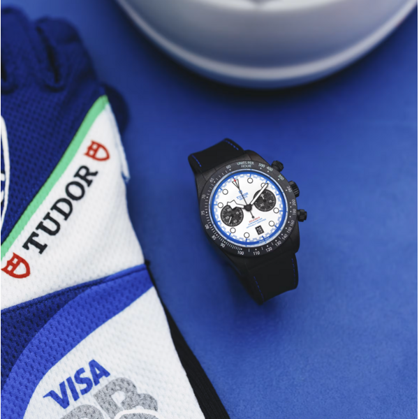TUDOR Black Bay Chrono