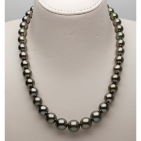 YOKO 18kt Cultured Pearl Necklace 10 x 14.7