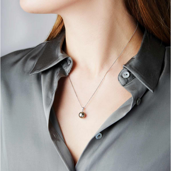YOKO 18kt Gold Tahitian Pearl Pendant