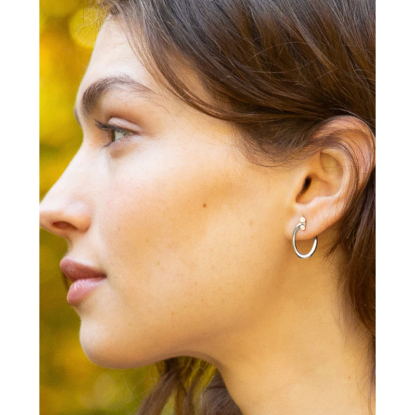 MONICA RICH KOSANN SSilver Sapph .26ct Small Oval Galaxy Hoop Earr