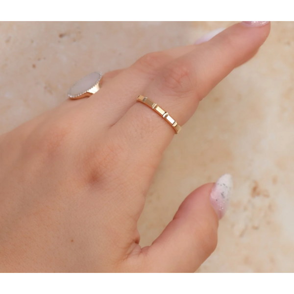 SHY CREATION INC SC55026873V2GO - 14ky Geo Cut Band