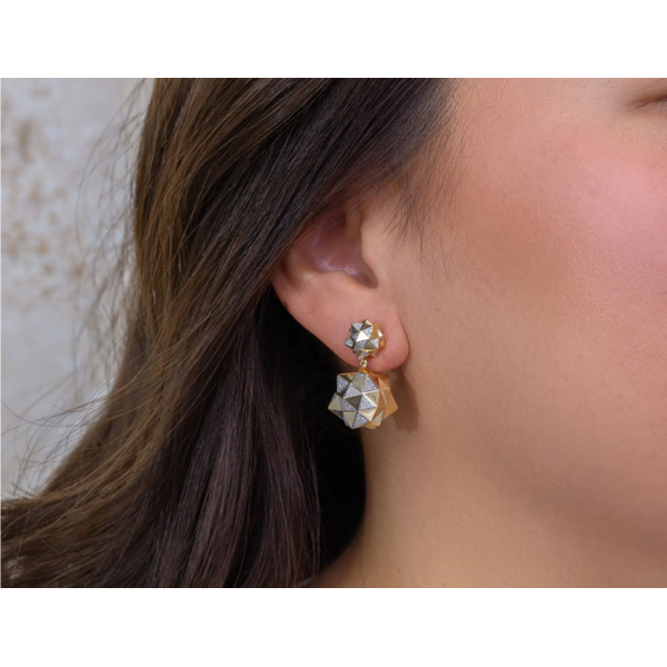 SHY CREATION INC 14ky .50 Dia Geometric Earrings