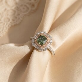 18kt White Gold 2.02ct tcw  Diamond Ring