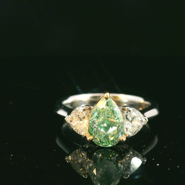 18kt White Gold 1.88 tcw Diamond Ring