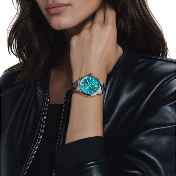 TAG HEUER Carrera Date