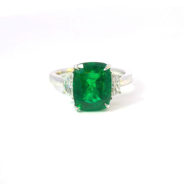 18kt White Gold 3.74 Emerald .39 Diamond Ring